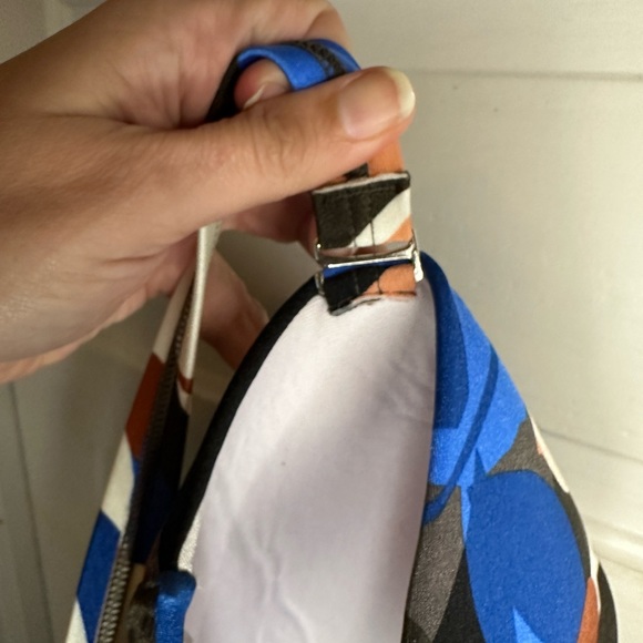 NWOT - Women’s Calvin Klein One Piece Swimsuit - Picture 8 of 8